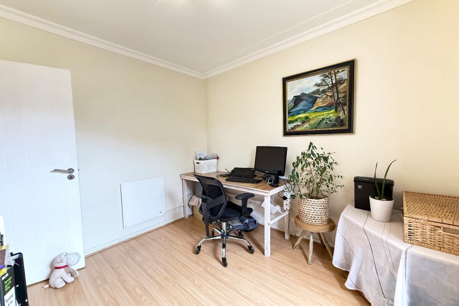 2 Bedroom Property for Sale in Royal Ascot Western Cape